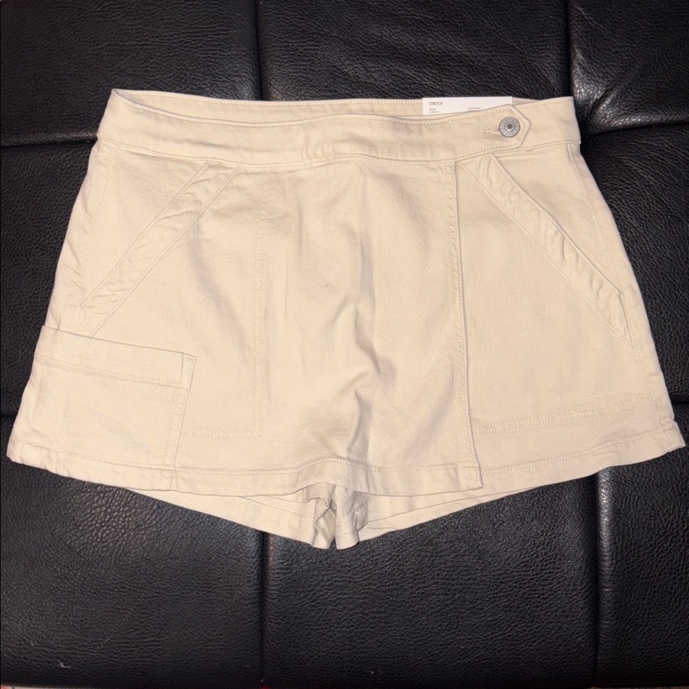 utility wrap skort - Picture 2 of 3